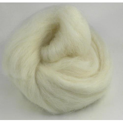 Combed wool for stuffing